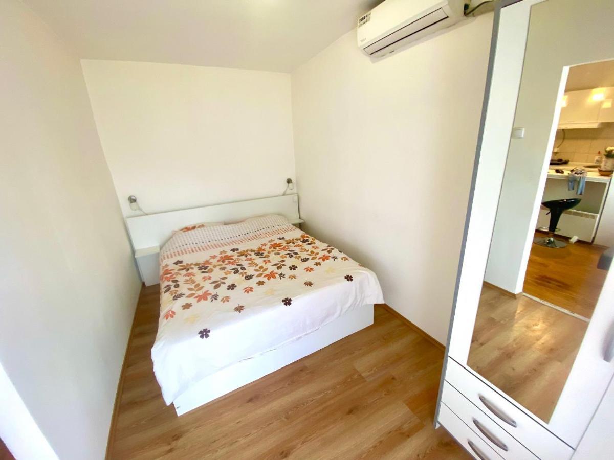 Town Place Mili Apartment Belgrad